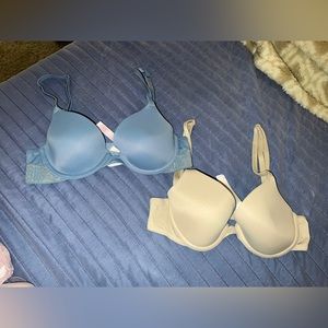 32A Victoria’s Secret bras